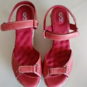 Soft Walk Sandals